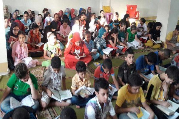 مصر: التحاق 10 آلاف من الشباب بمدارس الأوقاف القرآنية