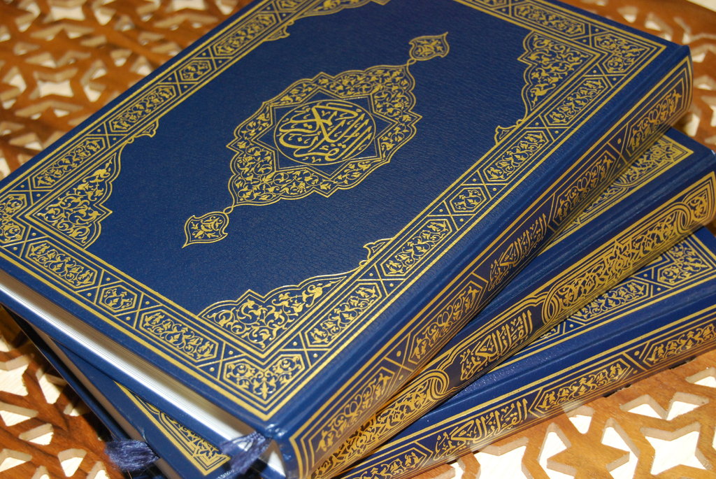 Sakit okean ölkələri və Yeni Zelandiyada Quran paylanıldı