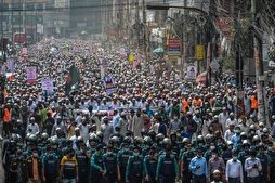 عشرات آلاف البنغلادشيين يتظاهرون ضد فرنسا في دكا ورقعة الغضب تتسع