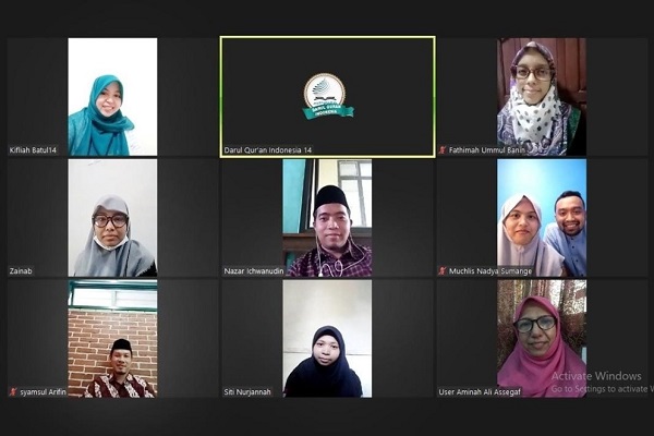 مركز التبليغ القرآني للعتبة الحسينية ينظّم ندوة علمية لكوادره في إندونيسيا + صور