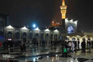 Pilgrims Visit Imam Reza Shrine in Snowfall