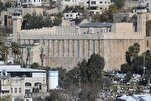 Israeli Provocation: Settlers Burn Palestinian Flags at Ibrahimi Mosque Under Minister’s Lead
