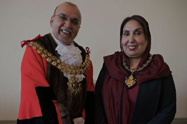 Un musulmán elegido como alcalde de Bolton en el Reino Unido