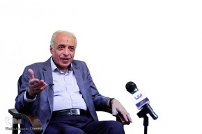 عرب‌ها قرآن را با لحن عربی بخوانند نه همگان