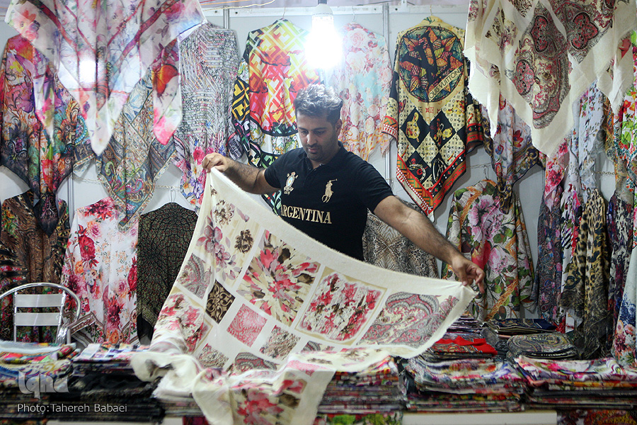 محصولات حجاب را به عنوان کالای فرهنگی ببینید