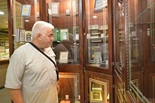 بازدید حجاج آمریکای لاتین از مرکز چاپ قرآن مدینه + عکس