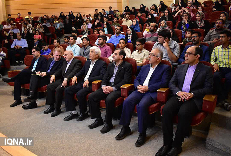 رحله استانی پانزدهمین جشنواره سراسری &laquo;قرآن و نماز&raquo; ویژه فرزندان همکار کارکنان وزارت نیرو صبح امروز، ۲ مردادماه در یزد آغاز شد.