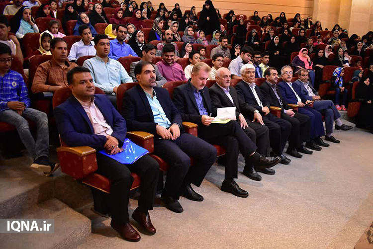 رحله استانی پانزدهمین جشنواره سراسری &laquo;قرآن و نماز&raquo; ویژه فرزندان همکار کارکنان وزارت نیرو صبح امروز، ۲ مردادماه در یزد آغاز شد.