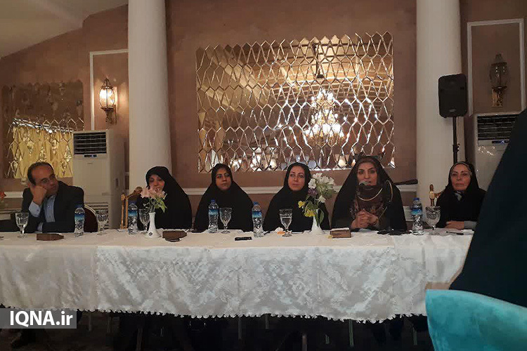 مؤلفههای مدیران زن در مدیریت خانواده/ سختکوشی و پشتکار لازمه موفقیت مؤلفههای مدیران زن در مدیریت خانواده/ سختکوشی و پشتکار لازمه موفقیت