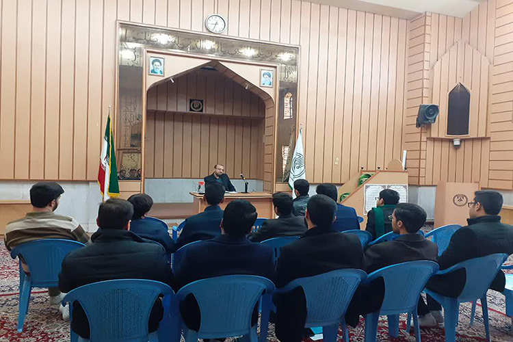 اولین جلسه دوره آموزش تخصصی قرائت سطح 7 در یزد