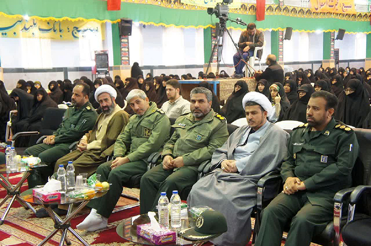 همایش «بانوی انقلابی» در یزد