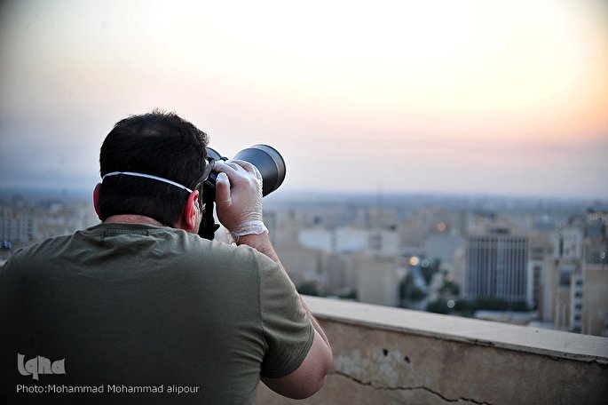 عکس| استهلال هلال ماه شوال در اهواز