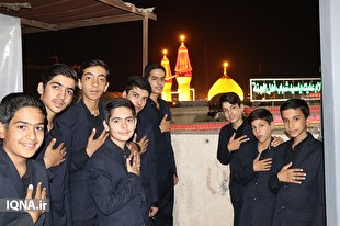 سرودخوانی موکب‌ به موکب تا اجرای زنده در جوار حرم سیدالشهدا