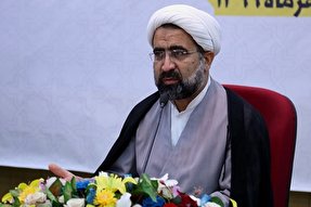 دعا چراغ اميد را در انسان روشن می‌کند