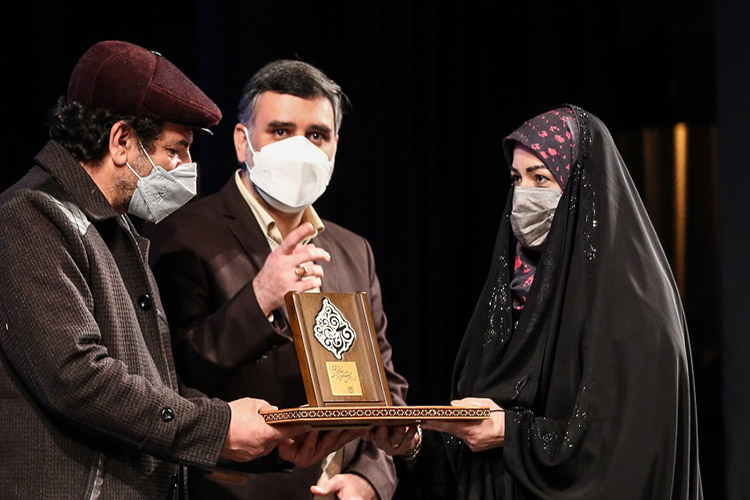 درخشش شاعر یزدی در جشنواره بین‌المللی «شعر فجر»