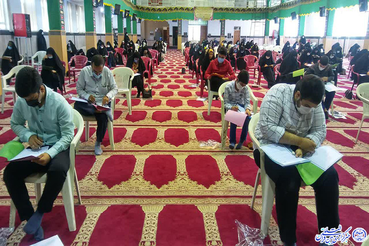 آزمون اعطای مدرک به حفاظ در 5 حوزه امتحانی یزد برگزار شد آزمون اعطای مدرک به حفاظ در 5 حوزه امتحانی یزد برگزار شد