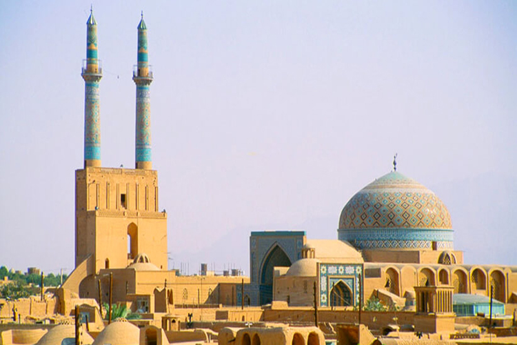 بازدید رئیس‌جمهور از بافت تاریخی شهر یزد