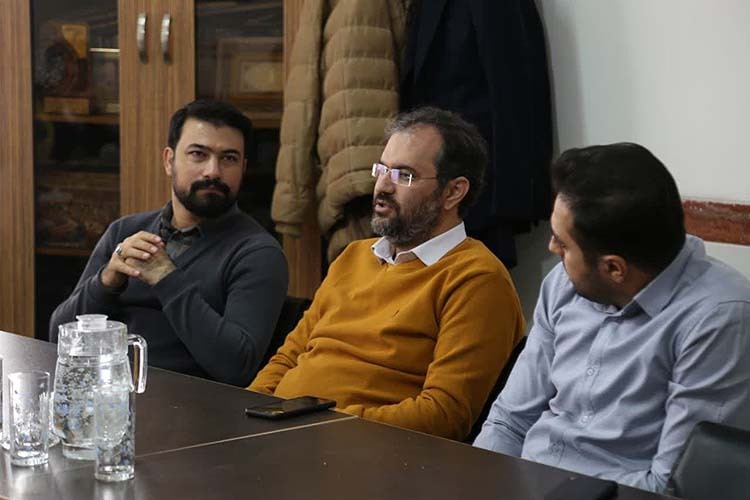 بازدید معاون قرآن وزارت ارشاد از مرکز پشتیبانی سامانه حمد