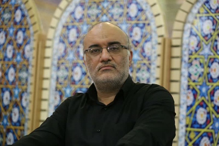 خشوع در تلاوت با گریه و نوحه‌ مغایر است + فیلم