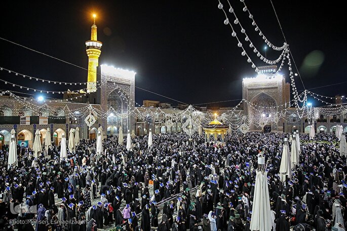فیلم | مراسم شب نوزدهم ماه رمضان در حرم رضوی