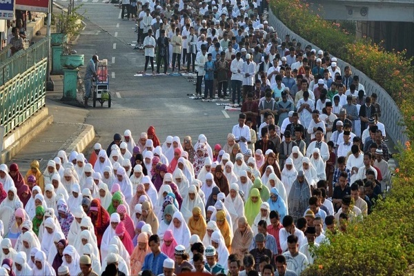 اقامه نماز عید قربان در اندونزی