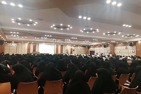 مطالبات بانوان حوزوی یزد از مسئولان