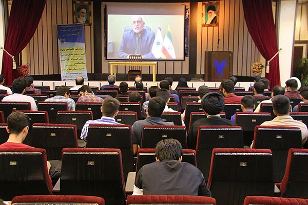 برگزاری نشست فرهنگی ویژه دانشجویان جدیدالورود دانشگاه آزاد یزد