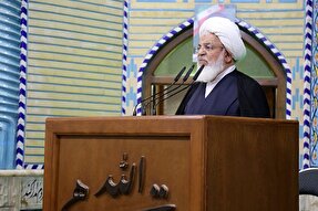 مردم در برابر فتنه‌های دشمنان بیدار باشند