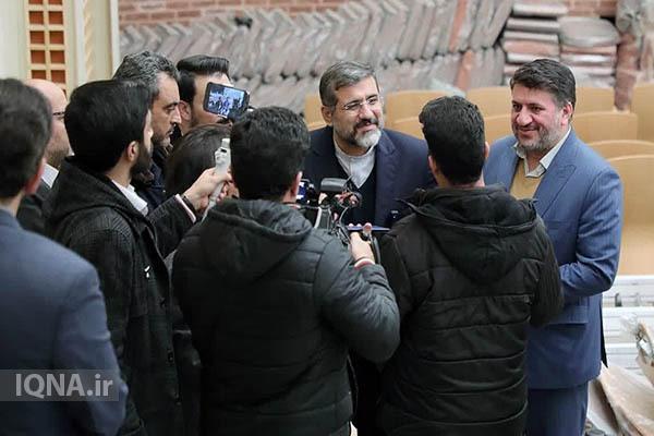 بازدید وزیر ارشاد از تالار مرکزی یزد بازدید وزیر ارشاد از تالار مرکزی یزد