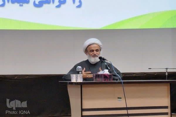 ولایت یعنی به صحنه آوردن مردم