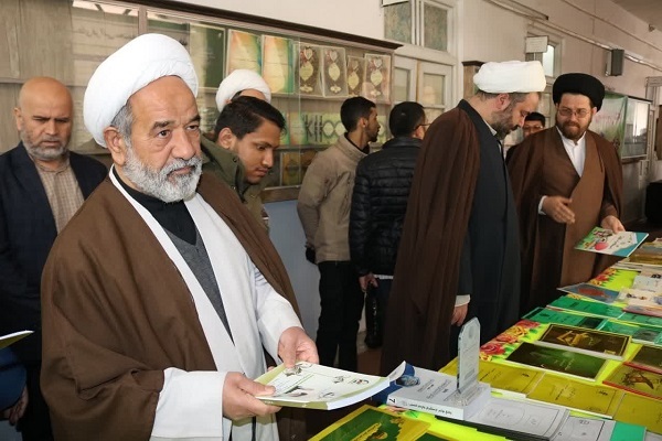 نمایشگاه عملکرد و دستاورد‌های فرهنگی مجتمع عالی فقه برپا شد+ عکس