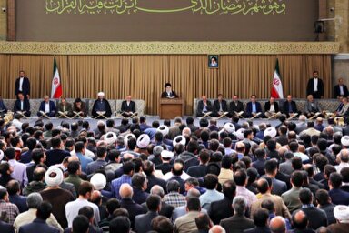 فیلم | بیانات رهبر انقلاب در محفل انس با قرآن کریم