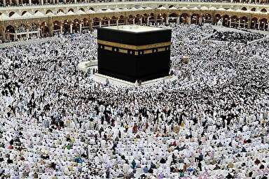 پادکست | آغاز سفر عالیه خانم شیرازی به حج