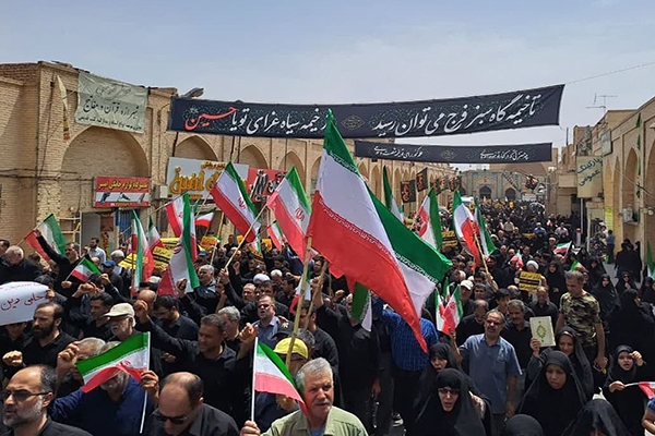 نمازگزاران یزدی اهانت مجدد به قرآن کریم را محکوم کردند