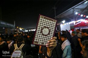 فیلم | راه‌پیمایی زائران حسینی در اعلان برائت توهین‌کنندگان به قرآن