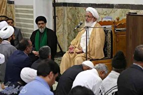 رضایت دشمن را بر رضایت خدا ترجیح ندهیم