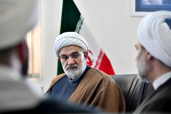 ضرورت استفاده از اندیشه‌های تفسیری رهبری در تولیدات علمی