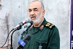 ملت ایران همواره در مقابل دشمن ایستادگی کرده است