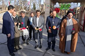 عکس | نواخته شدن زنگ انقلاب در خرم‌آباد