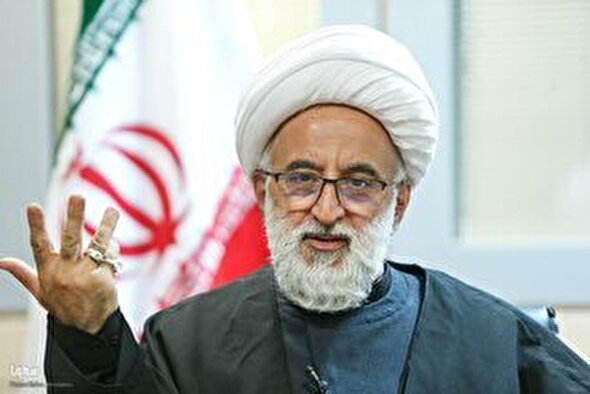 فیلم | بهره‌مندی از مفاهیم و معارف قرآن کریم با تفسیر تسنیم