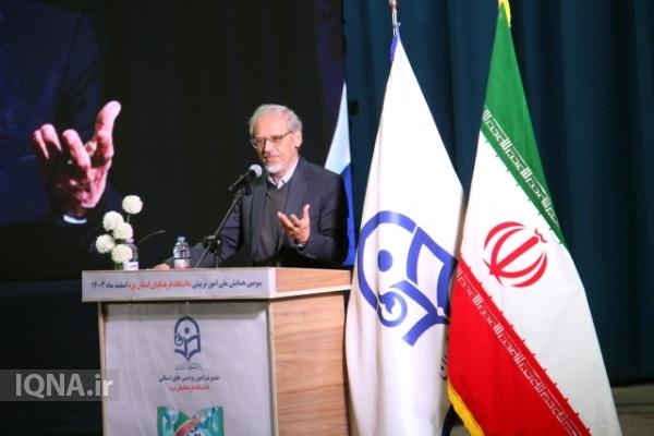 سازگاری تربیت با عمل / روش مواجهه با نسل جدید را فراگیریم سازگاری تربیت با عمل / روش مواجهه با نسل جدید را فراگیریم