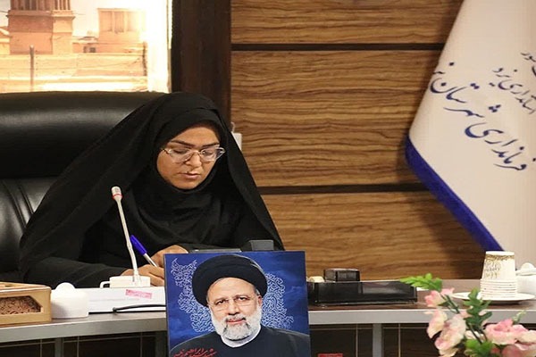 زلیخا زارع، مسئول کمیته مالی و پشتیبانی ستاد انتخابات شهرستان یزد