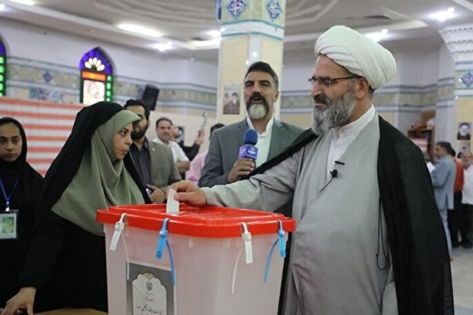 مشارکت حداکثری مردم در انتخابات موجب یأس دشمنان است