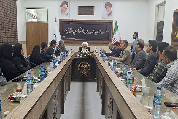 دیدار امام جمعه یزد با اعضای جهاددانشگاهی