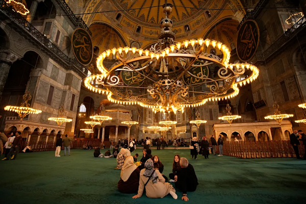 بازسازی گنبدهای مسجد ایاصوفیه استانبول