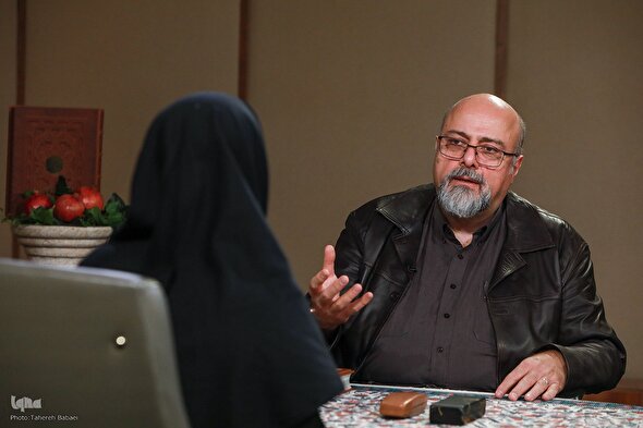 فیلم | تفألی به دیوان حافظ در شب یلدا