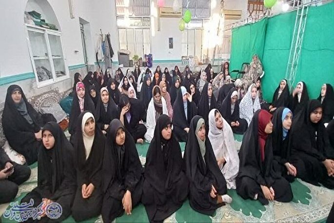 اعتکاف از جلوه‌های ارزشمند بندگی و خودسازی است