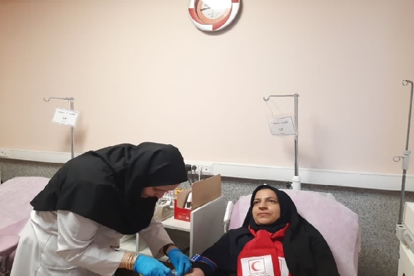 میزان اهدای خون بانوان یزدی به ۵ درصد رسید