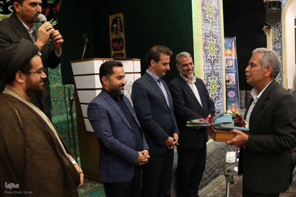 معلمان پیشکسوت در عرصه فرهنگ عاشورایی یزد تجلیل شدند