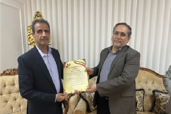 دیدار مدیرکل کمیته امداد یزد با معلم حامی ایتام